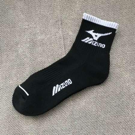 VỚ MIZUNO ĐEN LOGO TRẮNG