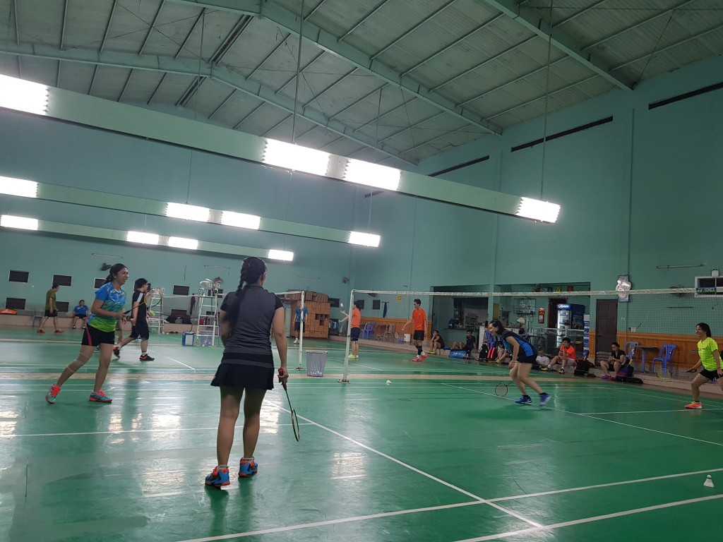 Sân cầu lông Rạng Đông